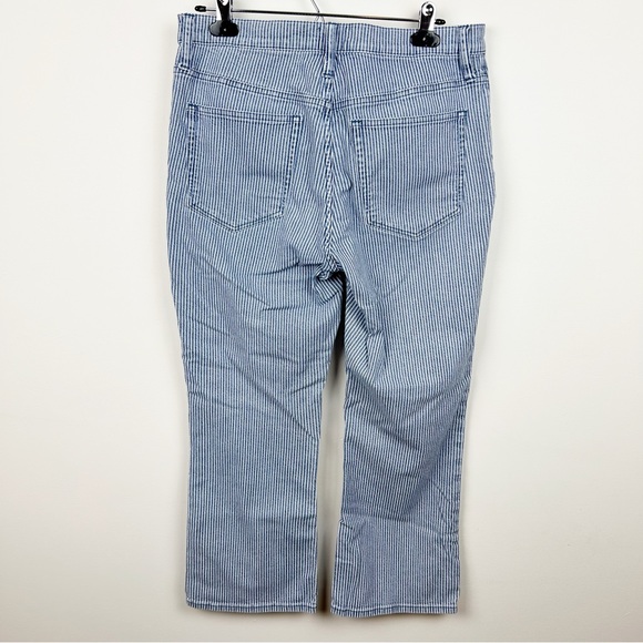 J. Crew Factory High-rise flare crop jean with piper stripe Size 30 - Picture 3 of 10